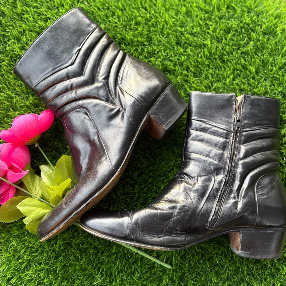 PLAYBOY RARE VINTAGE 1970'S GUC BLACK LEATHER MADE BRAZIL SIDE ZIP BOOTS